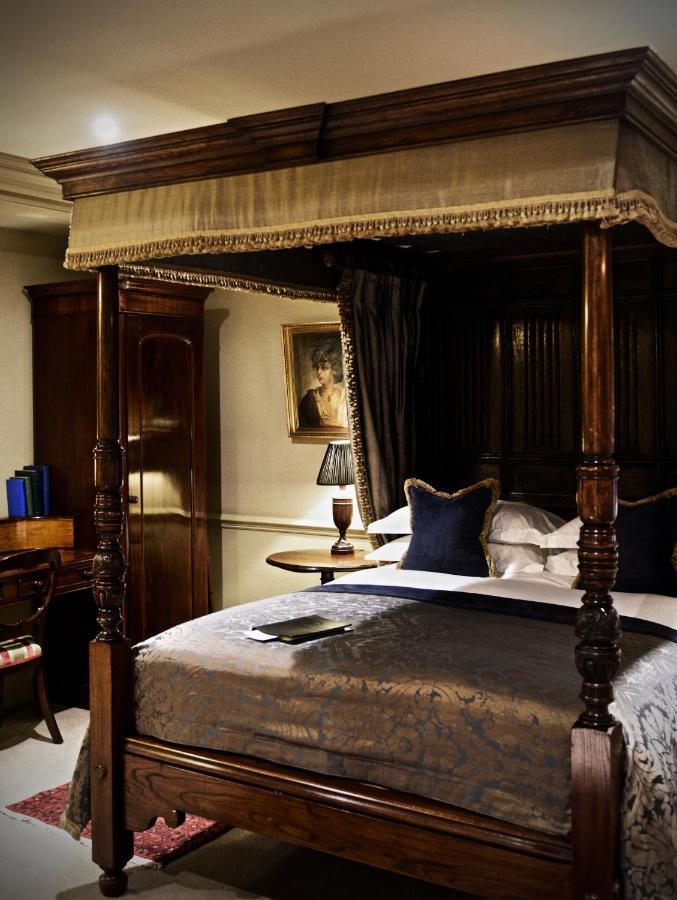 Отель Batty Langley'S Лондон Экстерьер фото A bedroom at the hotel
